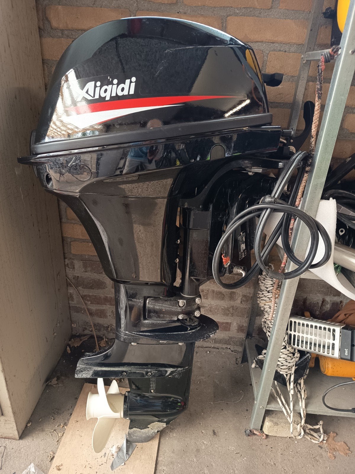 Buitenboordmotor Aiquidi/Yamaha 4 takt 12 pk electr start, Watersport en Boten, Ophalen, Zo goed als nieuw, Benzine, 10 tot 30 pk