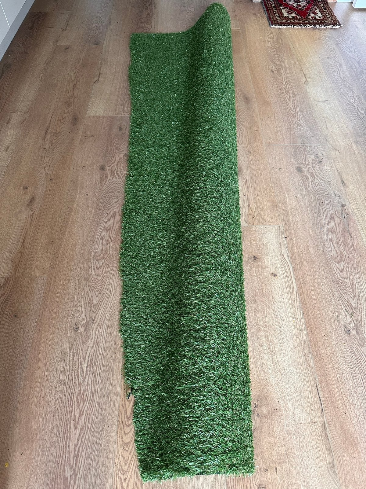 Kunstgrasmat - 2 meter lang, 2.5 meter breed (5 m²), Tuin en Terras, Gras en Kunstgras, Ophalen, Gebruikt, Minder dan 10 m², Kunstgras