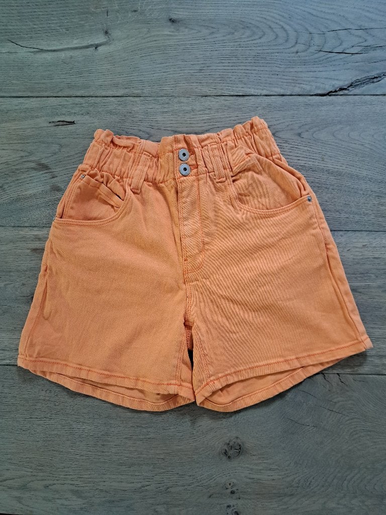 Oranje korte broek 158-164 JM, Broek, Ophalen of Verzenden, Zo goed als nieuw, Jongen