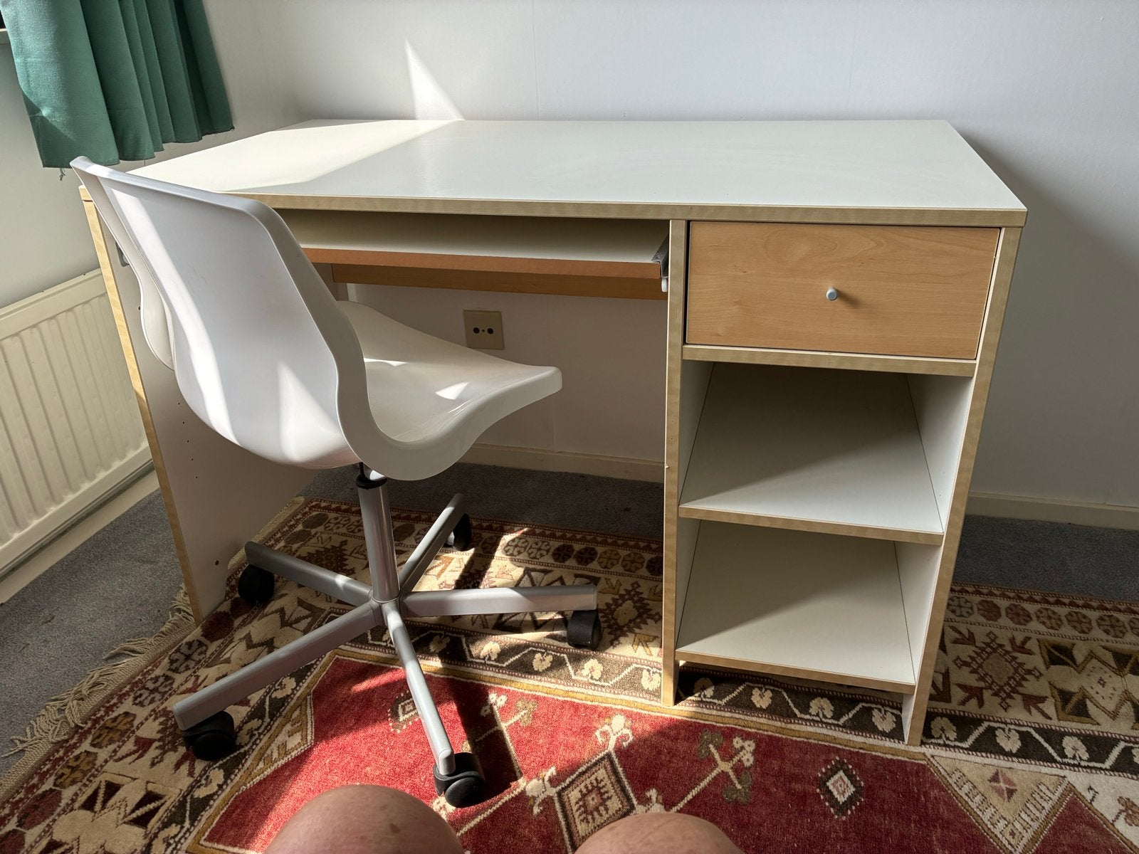 Compact bureau met lade en verrijdbare bureaustoel, Huis en Inrichting, Bureaus, Ophalen, Gebruikt, 110 cm, Met lades