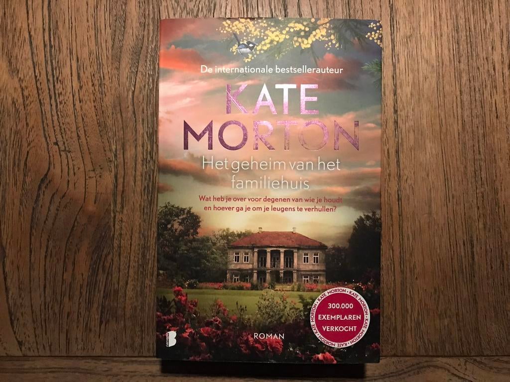 Kate Morton, het geheim van het familiehuis, Boeken, Ophalen of Verzenden, Zo goed als nieuw
