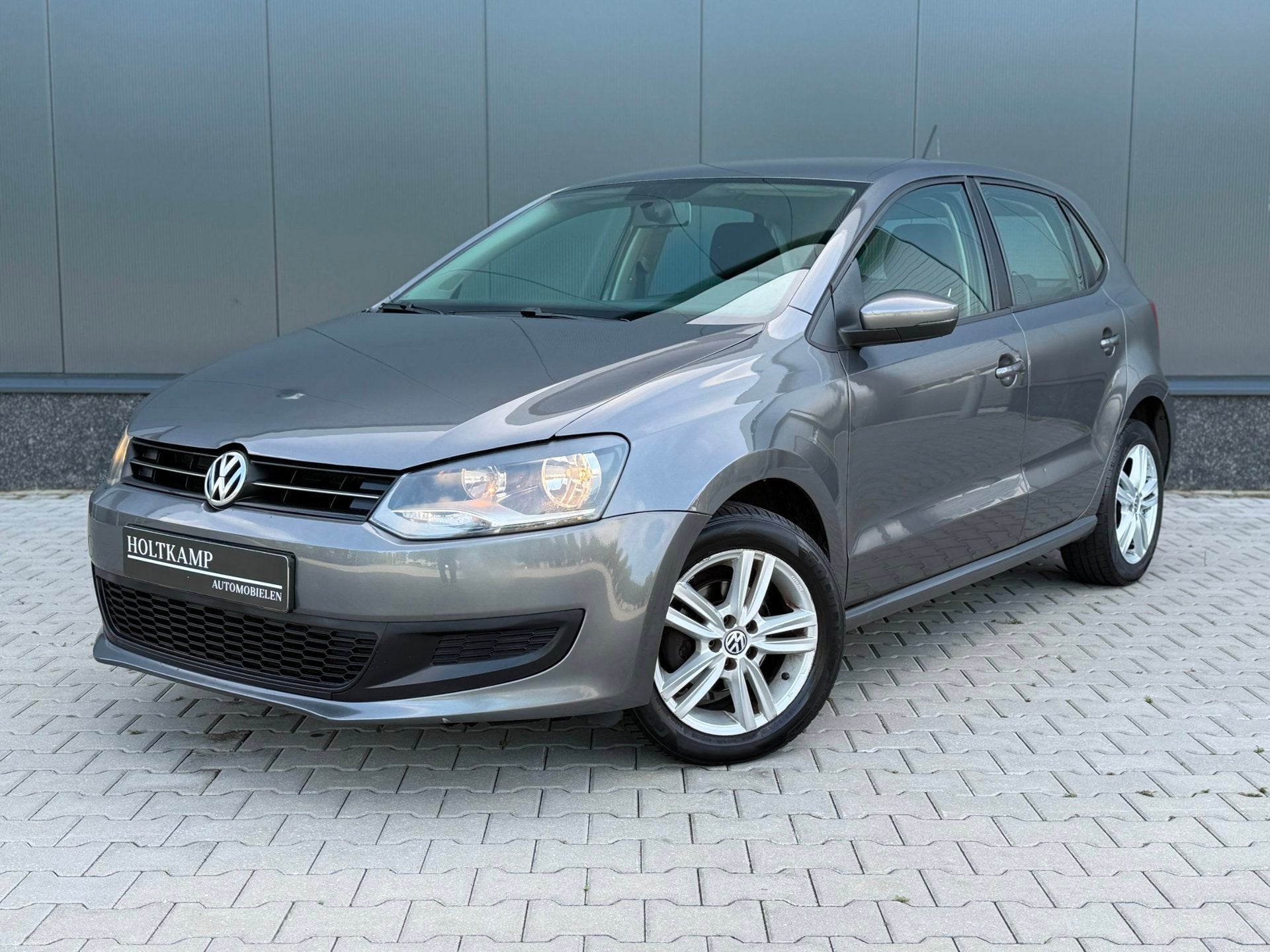 Volkswagen Polo 1.2-12V Comfortline | CARPLAY | CRUISE | AIR, Voorwielaandrijving, 967 kg, Gebruikt, Zwart