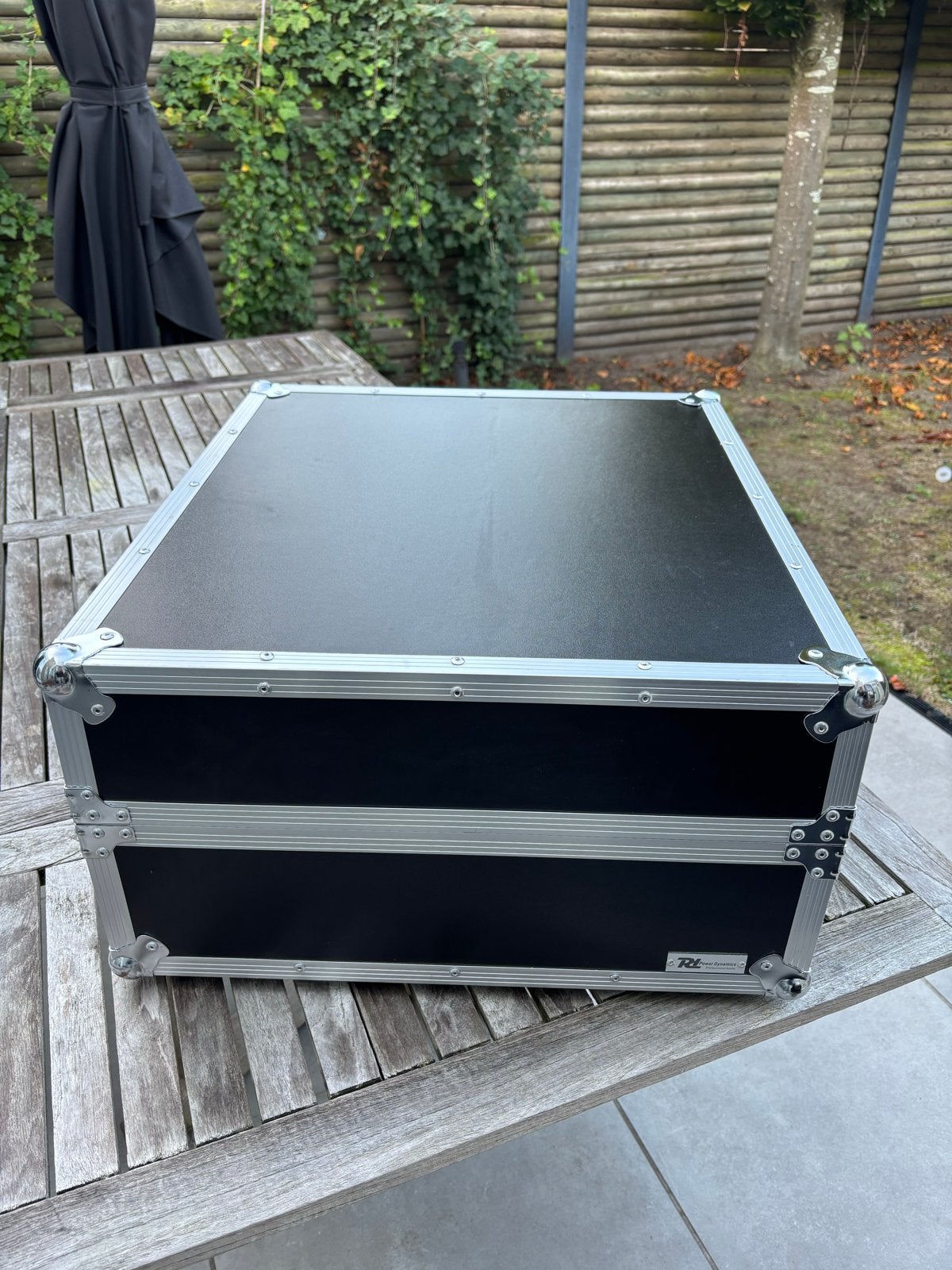 Power Dynamics PD-F2U10 Slant Flightcase 2+10 HE, Ophalen, Zo goed als nieuw, Speaker of Versterker, Flightcase