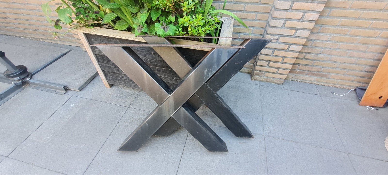 Metalen tafelpoten X-vorm - Zwart en RVS look, Ophalen, Tafelpoot, Gebruikt, 100 tot 150 cm