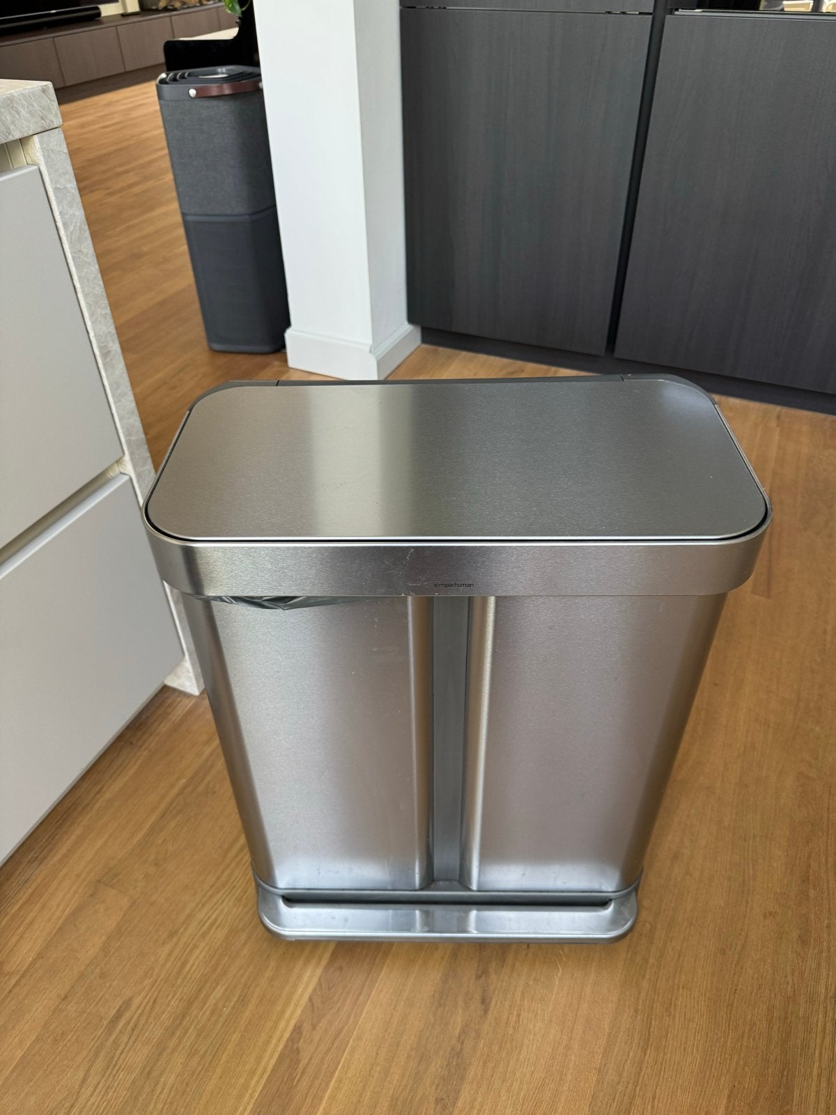 Simplehuman afvalemmer 40L - RVS met 2 vakken, Huis en Inrichting, Woonaccessoires | Prullenbakken, Ophalen, Gebruikt, Met pedaal