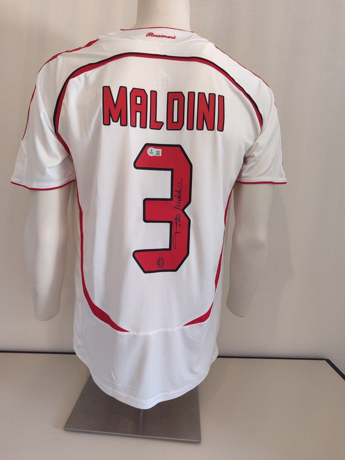 Ac Milan shirt met handtekening van Maldini met Beckett COA, Ophalen of Verzenden, Nieuw, Buitenlandse clubs, Shirt