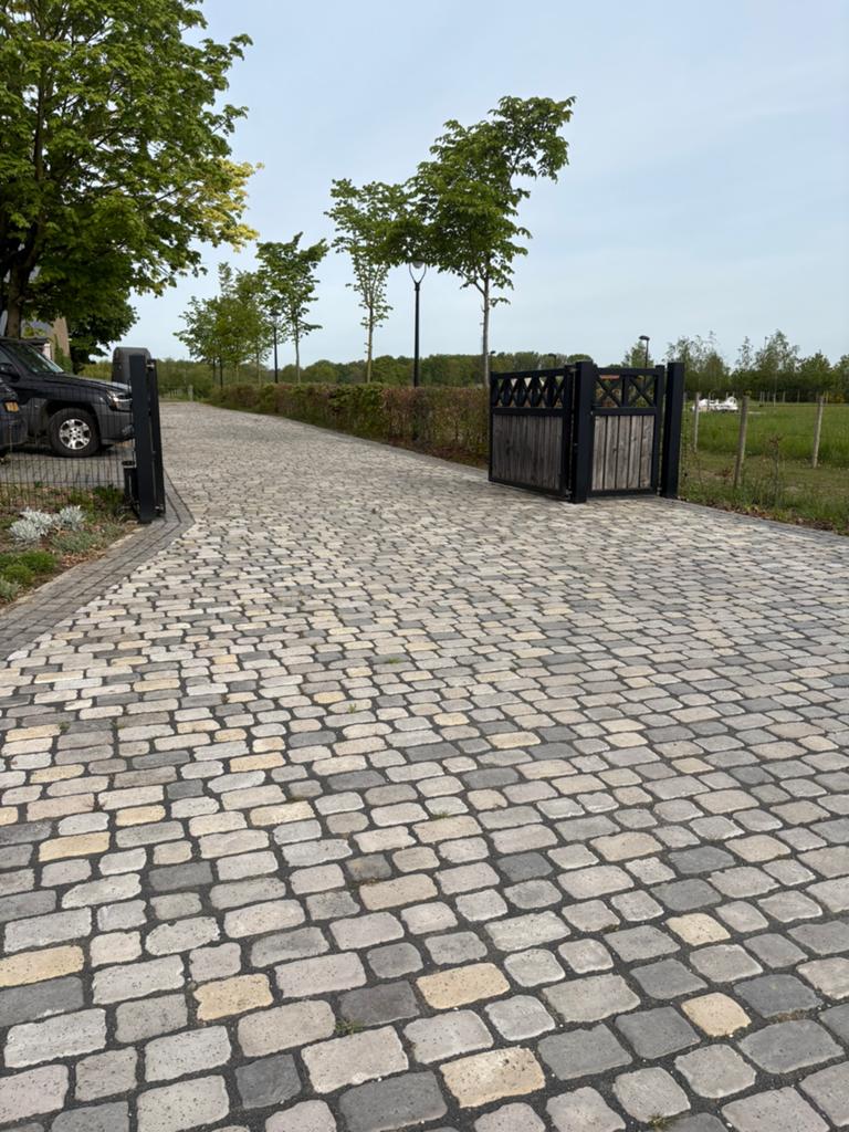 Courtstones beton kasseien 215 m2, Tuin en Terras, Ophalen, Klinkers, Zo goed als nieuw, 10 m² of meer