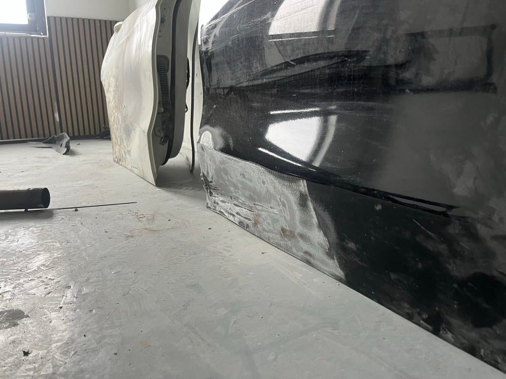Mercedes-Benz GLA 200 Rechter Voordeur Zwart (Schade), Gebruikt, Mercedes-Benz, Ophalen of Verzenden, Voor