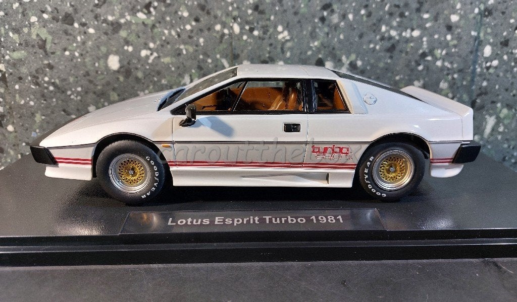 Lotus Esprit Turbo 1981 wit 1/18 KK Scale, Verzenden, Nieuw, Overige merken