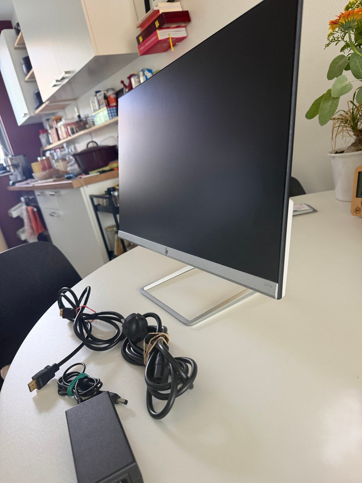 HP 24fw 23.8-inch Display - Full HD, Computers en Software, HDMI, IPS, Full HD, Ophalen of Verzenden
