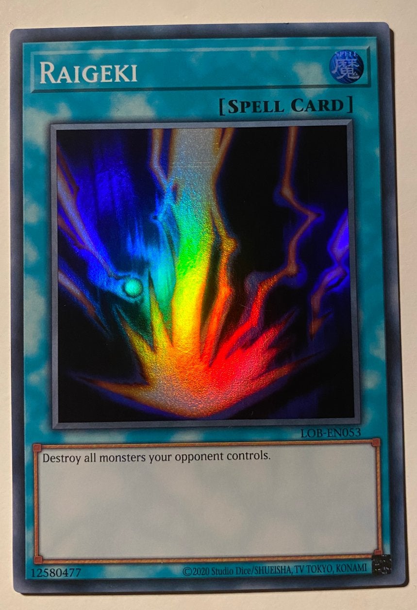 Yu-Gi-Oh! Raigeki LOB Print !, Ophalen of Verzenden, Gebruikt, Losse kaart, Foil