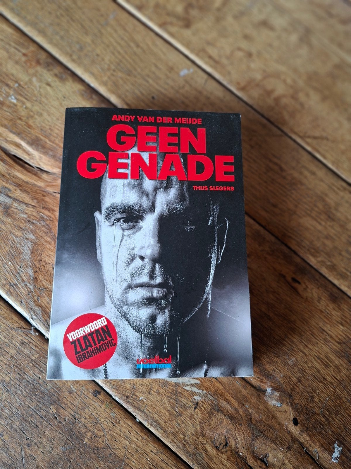 Thijs Slegers - Geen genade Andy van der Meijde, Ophalen of Verzenden, Zo goed als nieuw, Balsport, Thijs Slegers