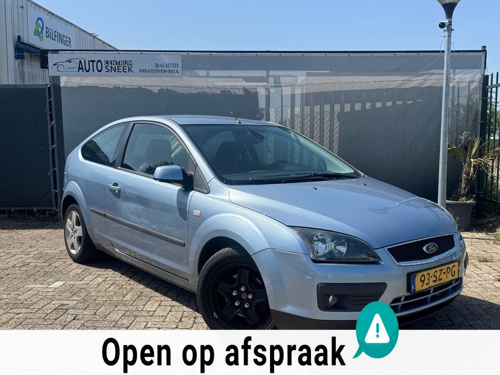 Ford Focus 1.6-16V Futura - NWE APK - Airco - Cruise, 1596 cc, Gebruikt, Zwart, Blauw