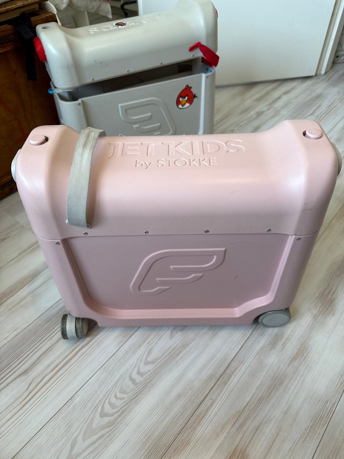 Stokke Jetkids BedBox Roze - Handige kinderkoffer, Ophalen of Verzenden, Gebruikt