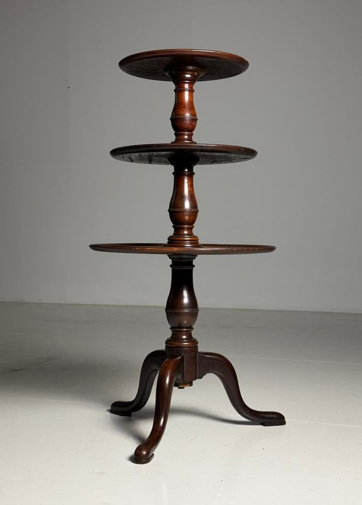 Engelse Tripod Etagère antiek mahonie