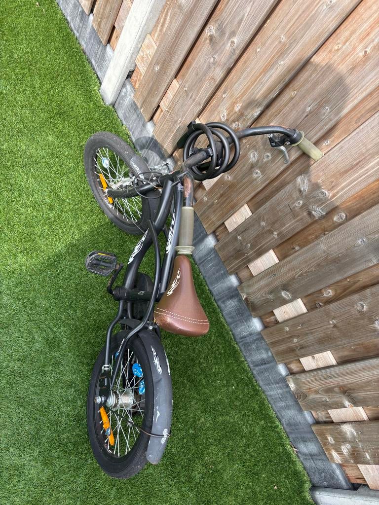 Stoere kinderfiets 16 inch - Gebruikt maar in goede staat, Ophalen, Gebruikt, 16 tot 20 inch, Zijwieltjes