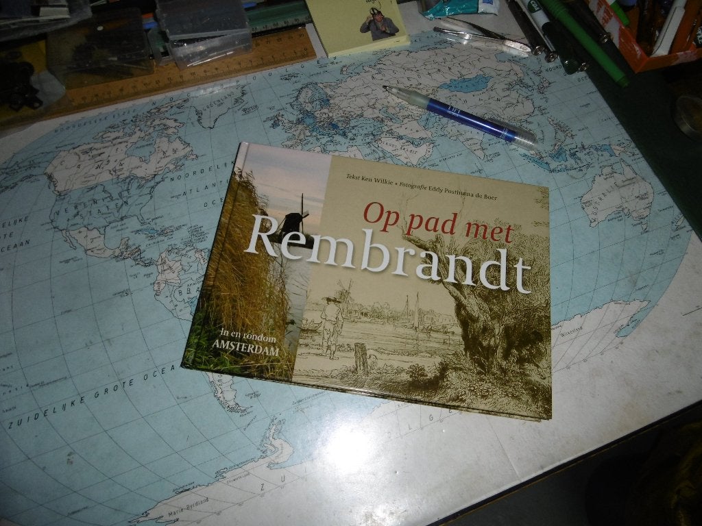 Op pad met Rembrandt,  waar ie woonde en liep, Verzenden, Nieuw, Schilder- en Tekenkunst