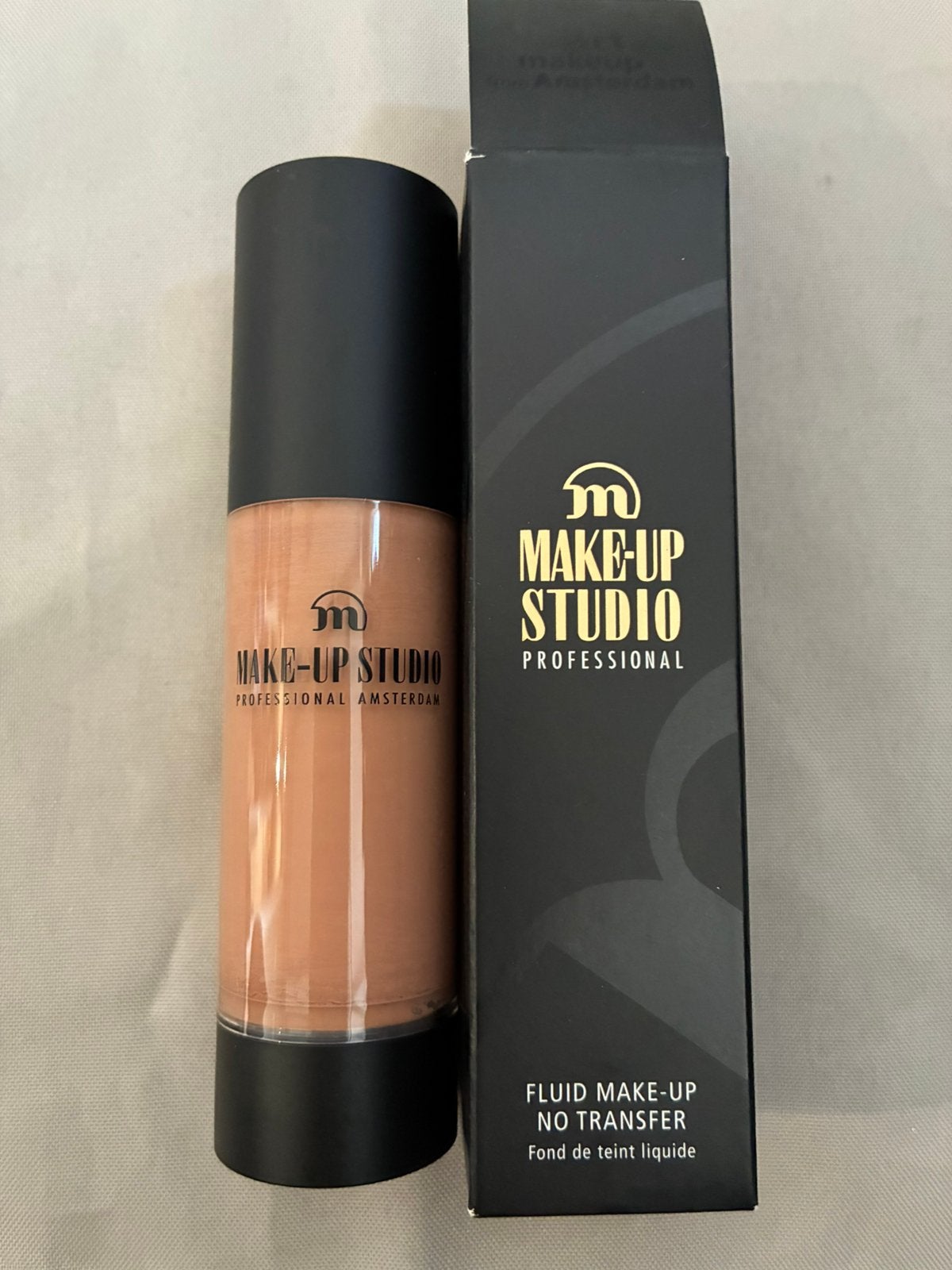 Make-up studio foundation CB2 amber nieuw, Overige kleuren, Gehele gezicht, Nieuw, Ophalen of Verzenden
