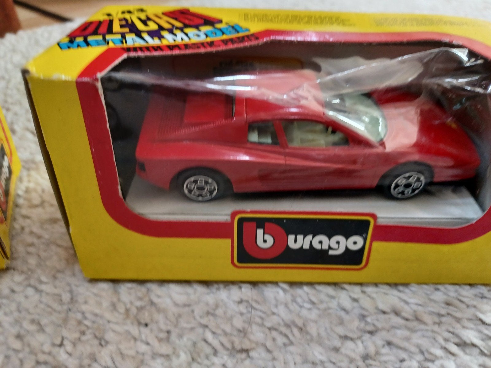 Burago Die-Cast Modelauto's: Ferrari Testarossa & 308 GTB, Ophalen of Verzenden, Nieuw, Auto