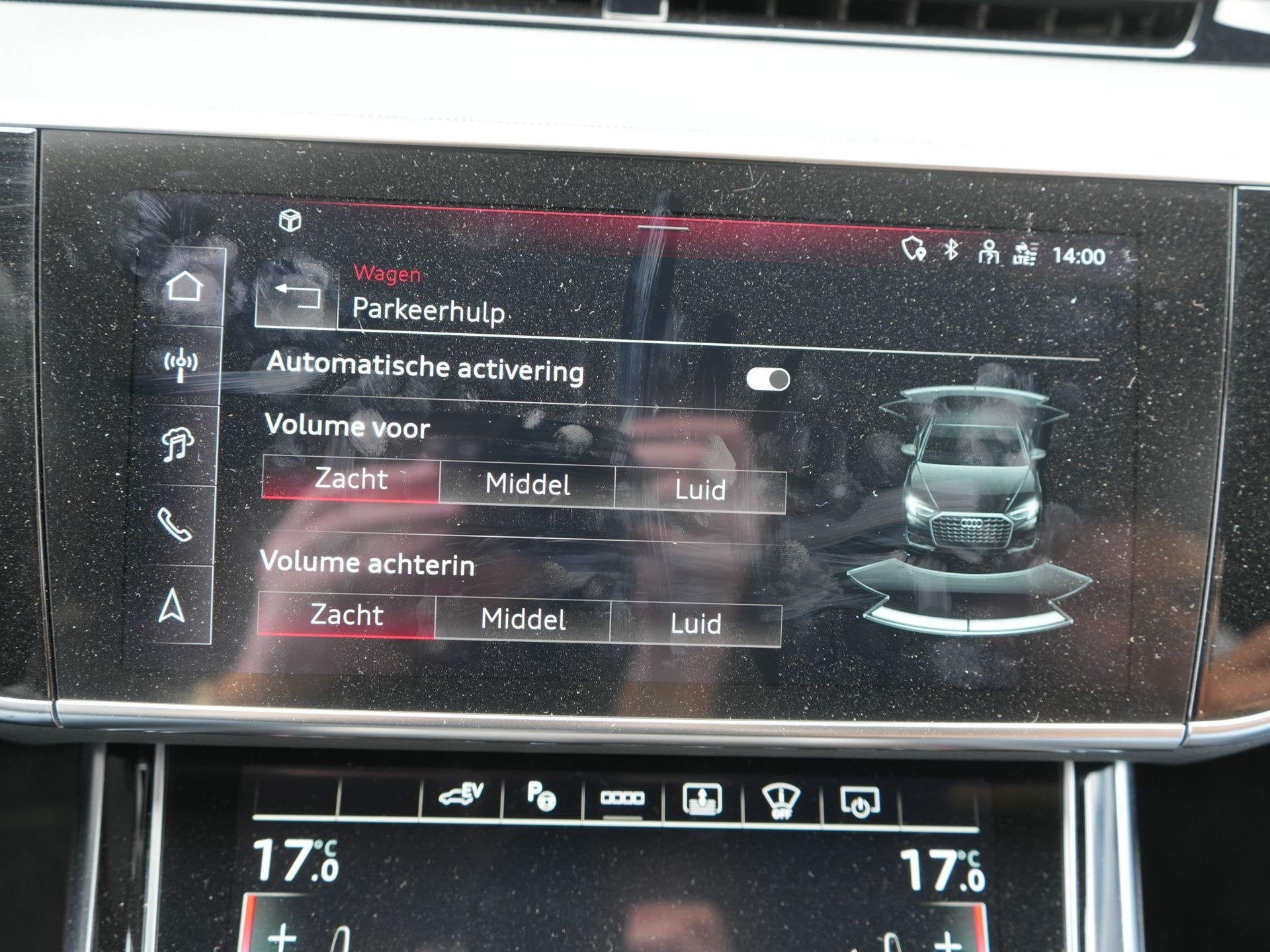 Foto 44 van Audi A8 S-Line 60 TFSI e 462 PK QUATTRO | Vierwielbesturing