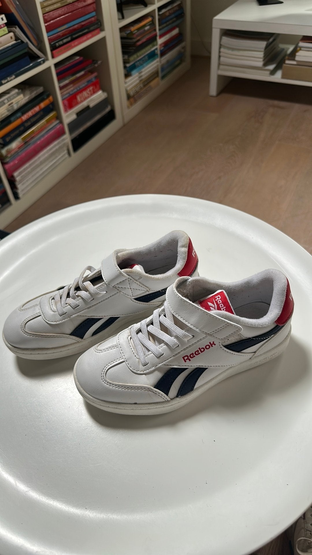 Zgan Reebok sportschoenen maat 32, Sport en Fitness, Loopsport en Atletiek, Ophalen of Verzenden, Zo goed als nieuw, Overige typen