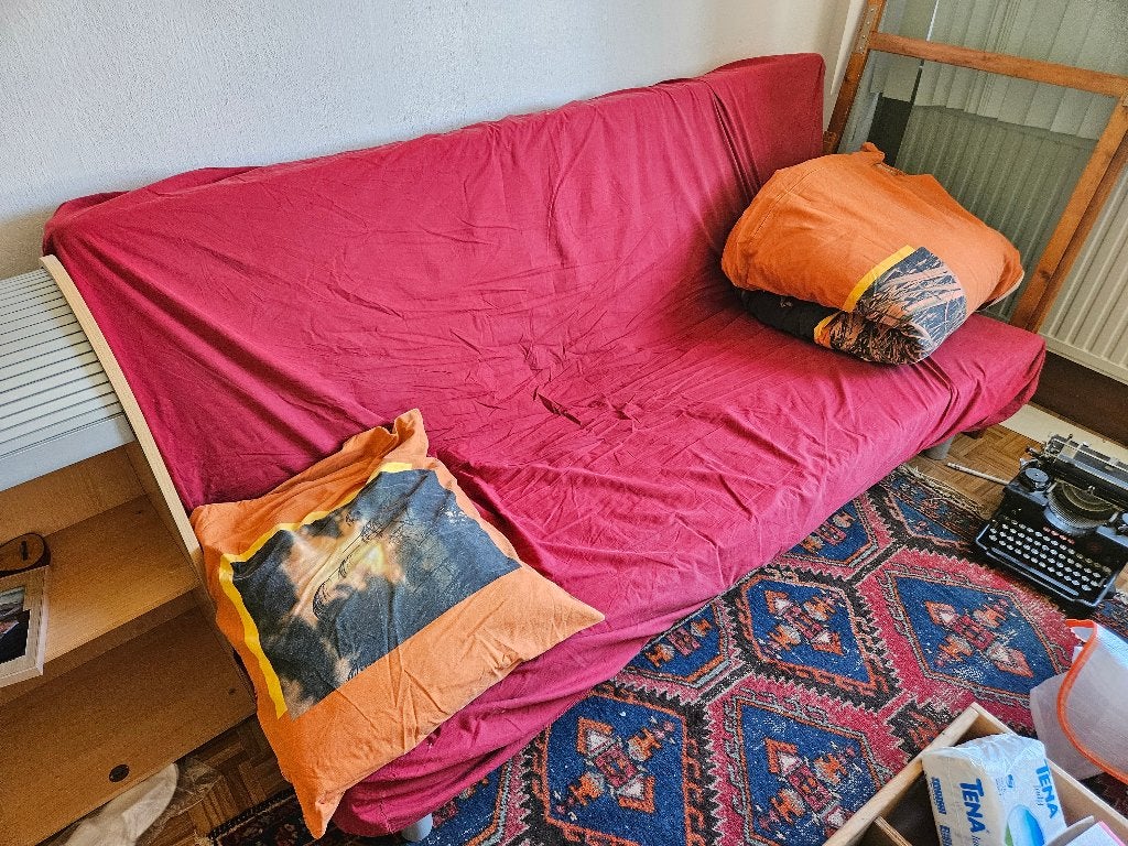 Slaapbank IKEA "Beddinge" tegen elk aannemelijk bod, Huis en Inrichting, Slaapkamer | Slaapbanken, Ophalen, Gebruikt, Tweepersoons