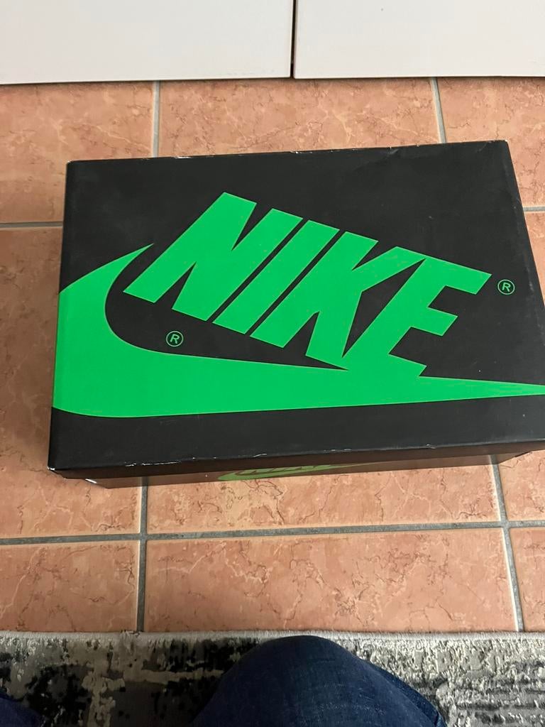 Nike heren schoenen . Maat 44.5 nike jorden, Ophalen of Verzenden, Zo goed als nieuw, Minder dan 50 watt