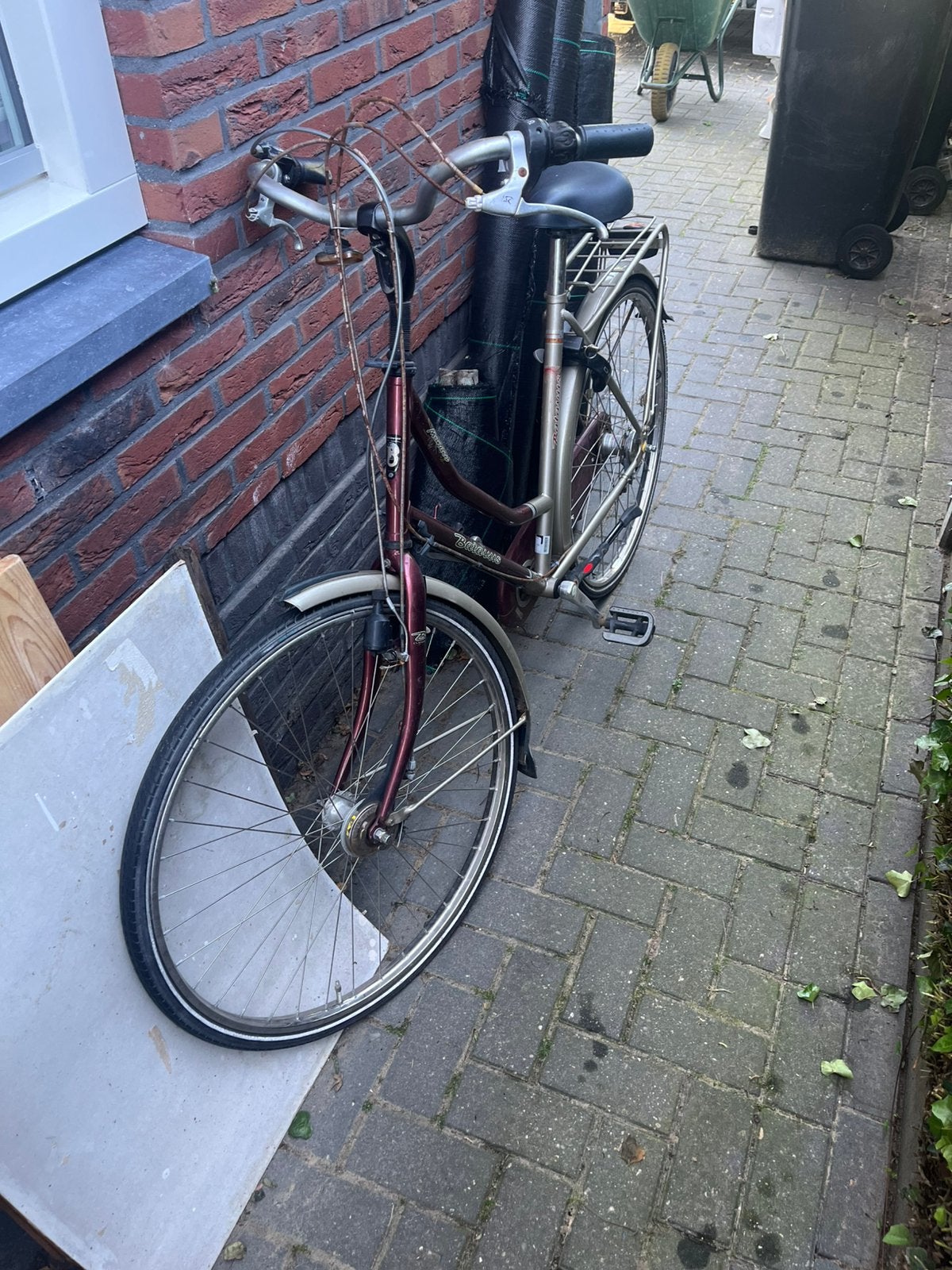 Damesfiets batavus opknapper of onderdelen, Ophalen, Zo goed als nieuw