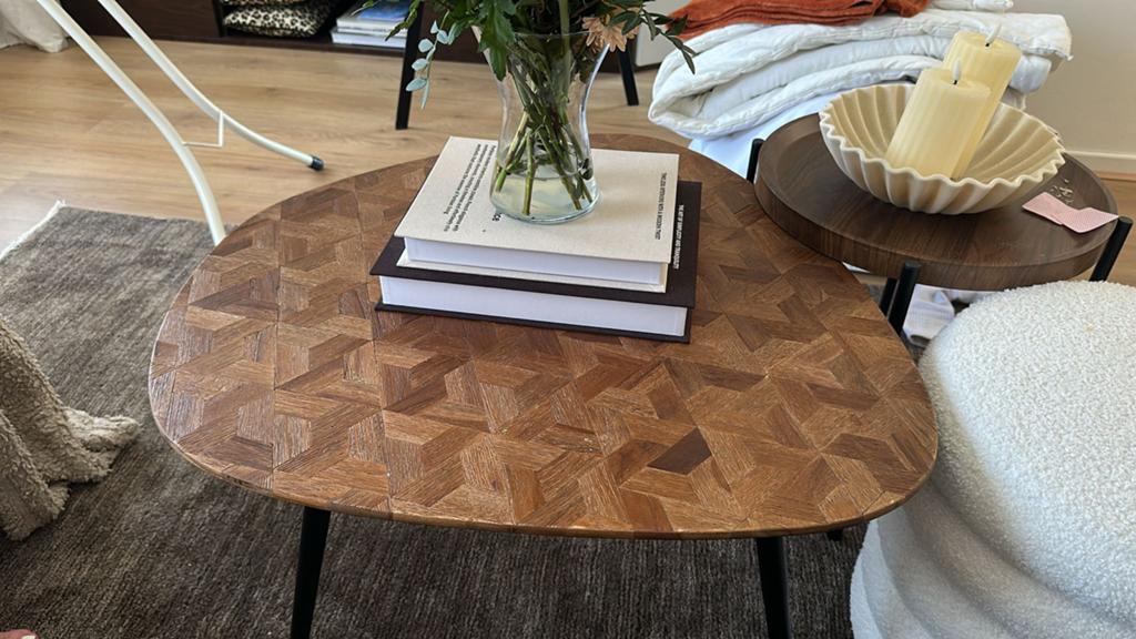 Stijlvolle salontafel met uniek houten blad, Ophalen, Gebruikt, 100 tot 150 cm, 50 tot 100 cm
