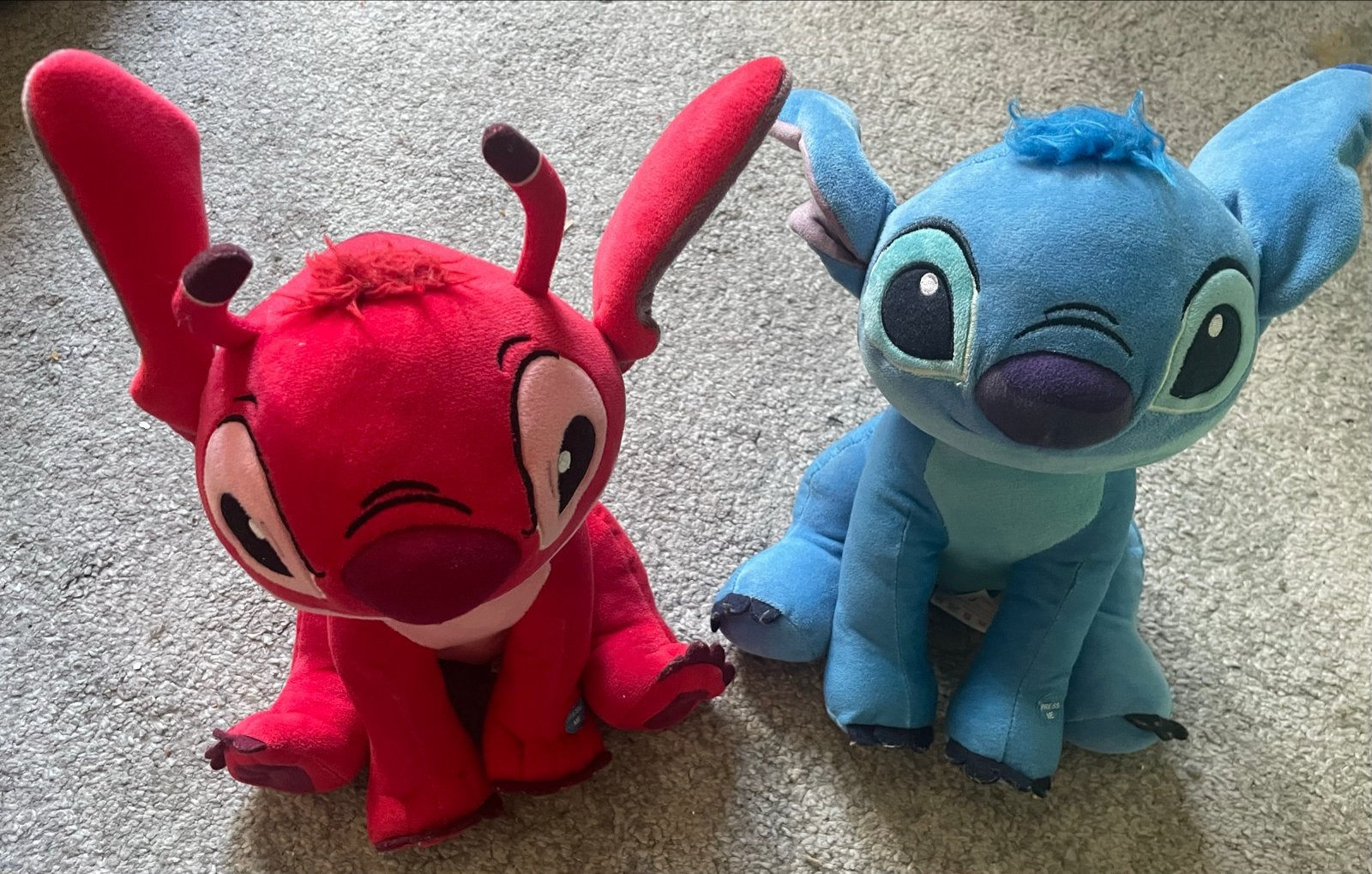 Disney Stitch en Angel knuffels - Zo goed als nieuw, Kinderen en Baby's, Speelgoed | Knuffels en Pluche, Overige typen, Blauw