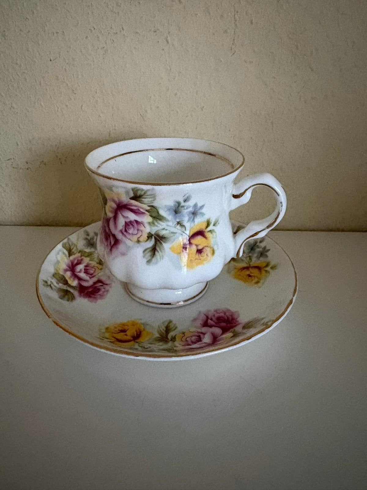Engelse kop en schotel Balmoral Castle, Antiek en Kunst, Antiek | Servies los, Ophalen of Verzenden