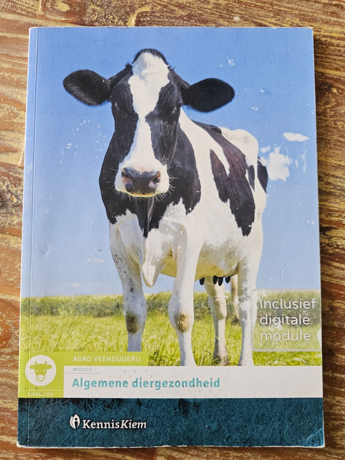 Agro Veehouderij: Algemene diergezondheid (KennisKiem), Ophalen of Verzenden, Zo goed als nieuw, MBO, KennisKiem