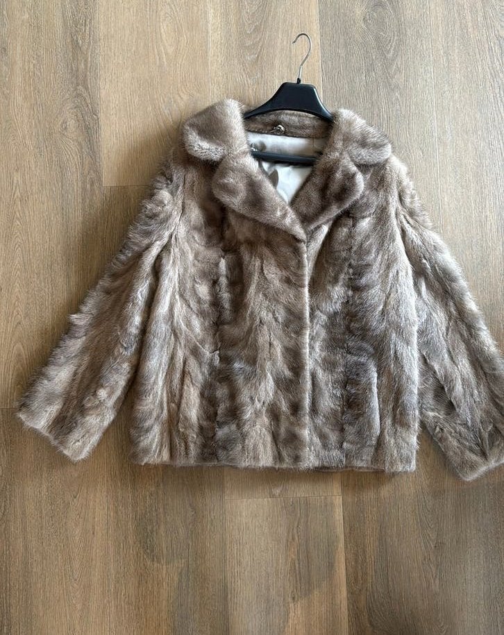 Vintage bontjas, Kleding | Dames, Ophalen of Verzenden, Zo goed als nieuw, Maat 42/44 (L), Overige kleuren