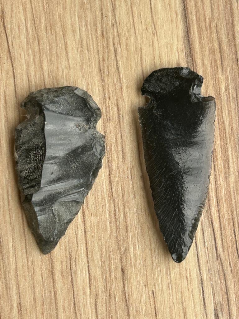2 obsidiaan pijlpunten, Ophalen of Verzenden