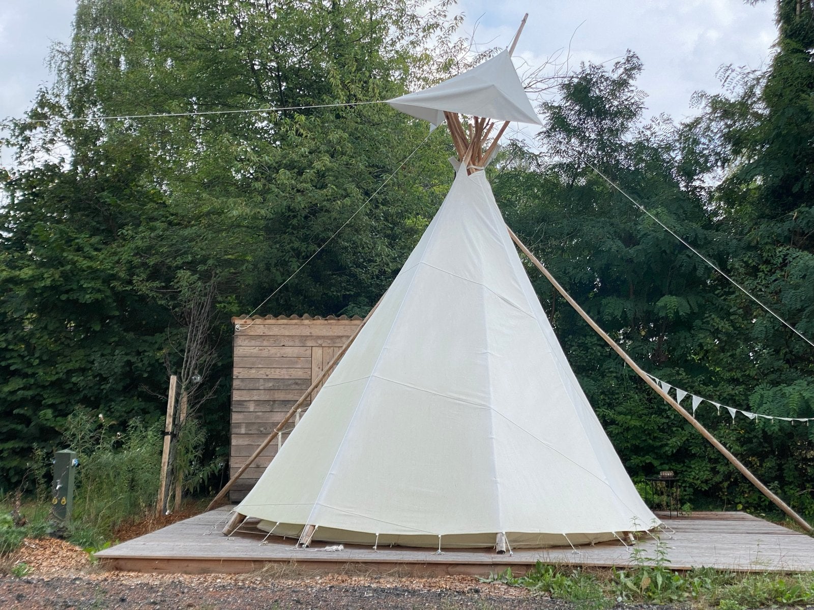 Comfortabele Tipi Tent - Glamping Ervaring, Ophalen, Zo goed als nieuw, Tot en met 2