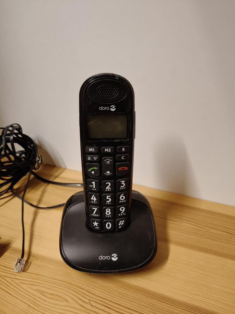 Doro PhoneEasy 100w DECT telefoon met basisstation, Ophalen of Verzenden, Zo goed als nieuw, 1 handset