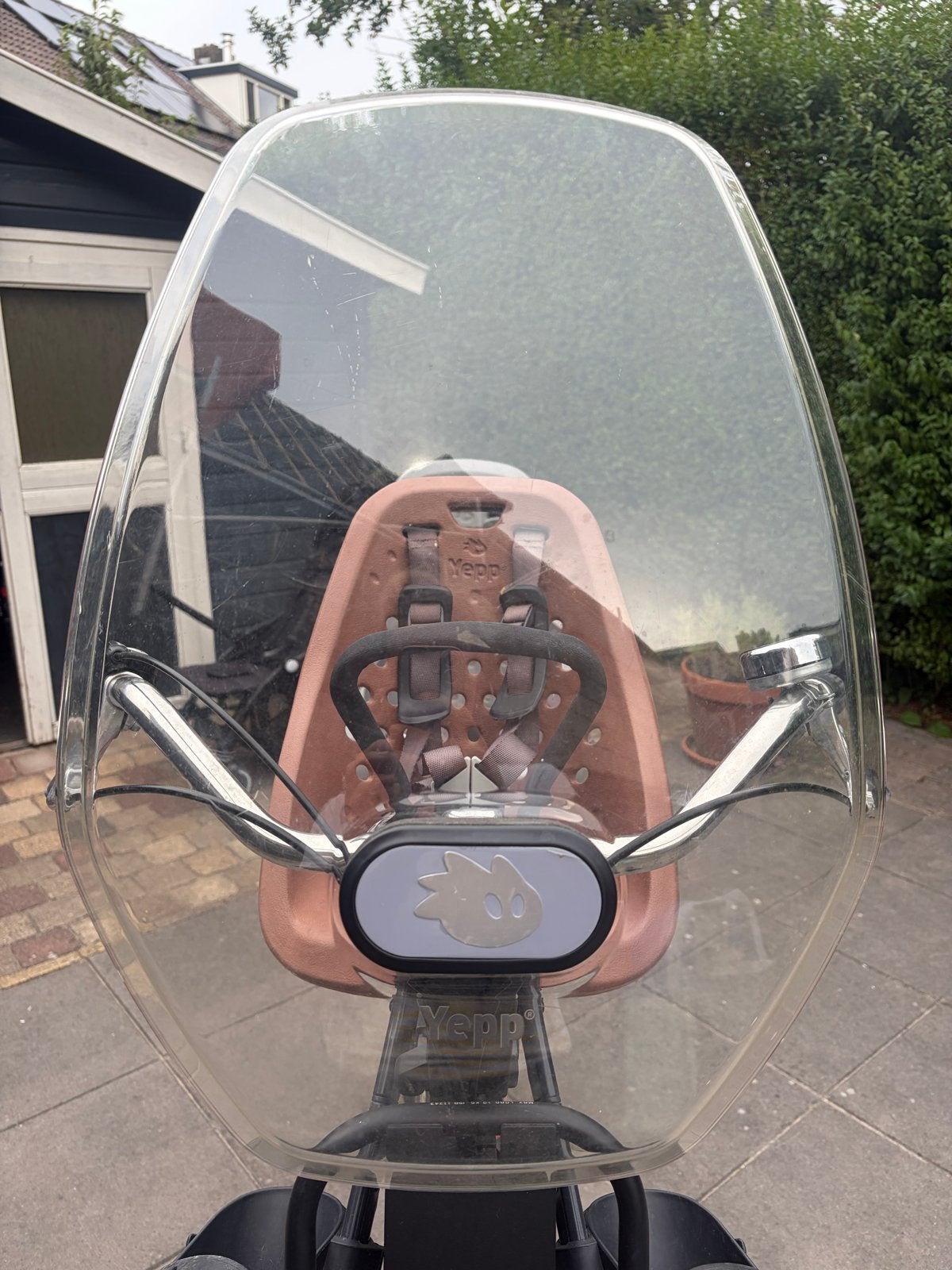 Thule Yepp Mini fietsstoeltje (voor) met windscherm, Ophalen, Voorzitje, 0 t/m 13 kg, Gebruikt