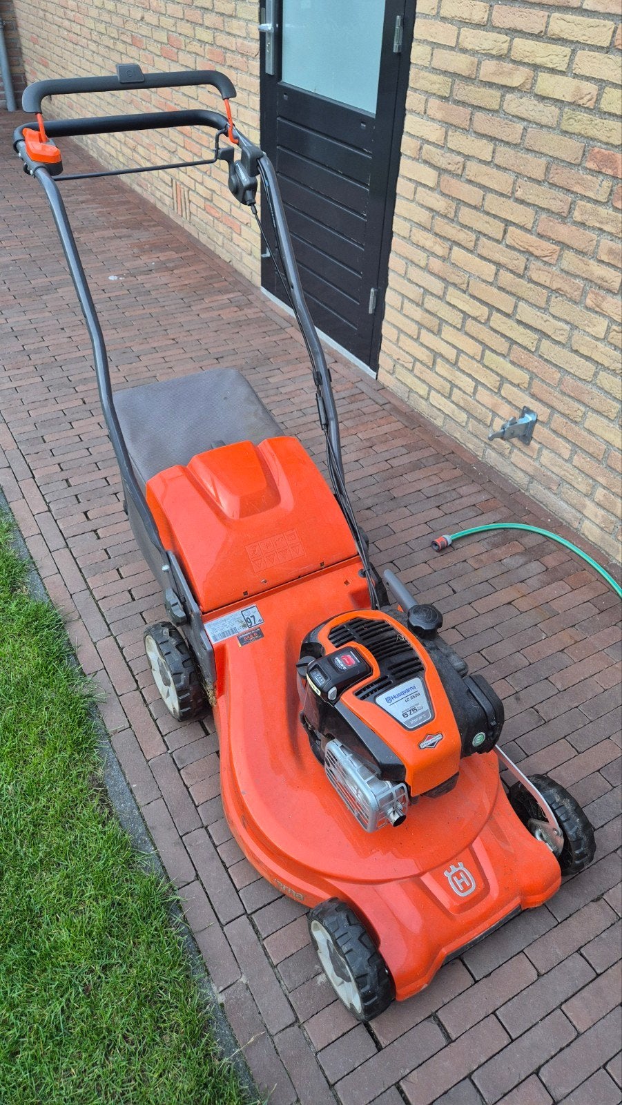 Luxe Husqvarna LC 353VI Grasmaaier – Met Elektrische Start (, Ophalen, Cirkelmaaier, Zo goed als nieuw, 50 cm of meer