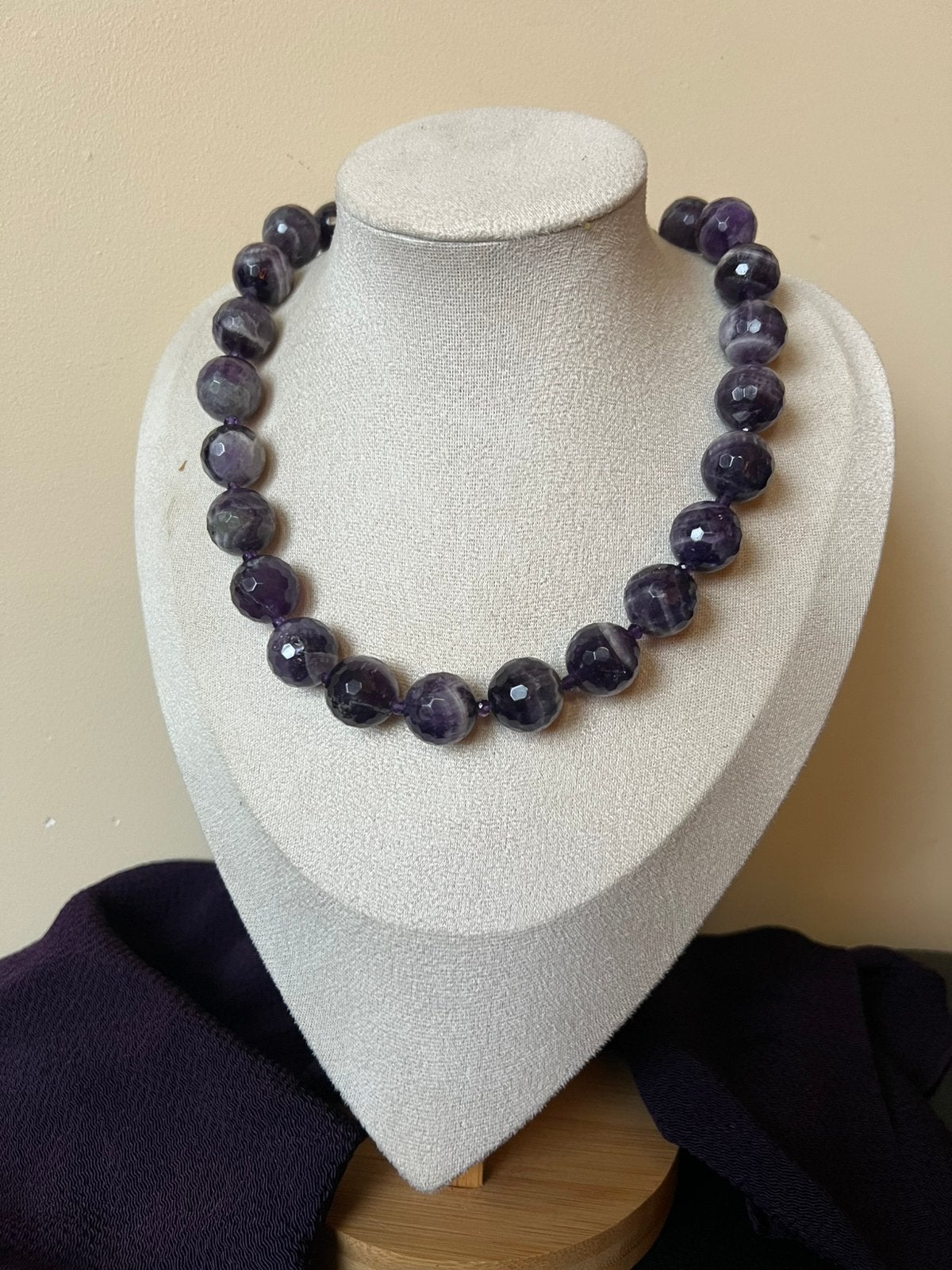 Amethist chevron beschermt geluk intuïtie meditatie magie, Sieraden, Tassen en Uiterlijk, Kettingen, Paars, Nieuw, Verstelbaar