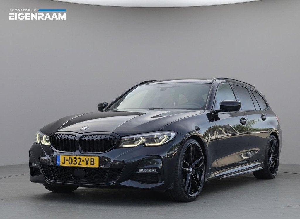 BMW 330i M-Sport | Pano | Leder | Laser | Trekhaak | Head-Up, Auto's, Automaat, 1998 cc, Achterwielaandrijving, Gebruikt