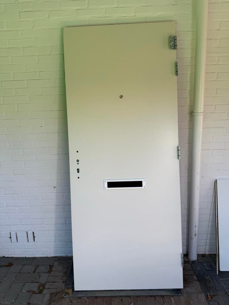 Voordeur zonder kozijn - Gebruikt 87,5 bij 220, Doe-het-zelf en Verbouw, Deuren en Horren, Gebruikt, 80 tot 100 cm, Ophalen of Verzenden