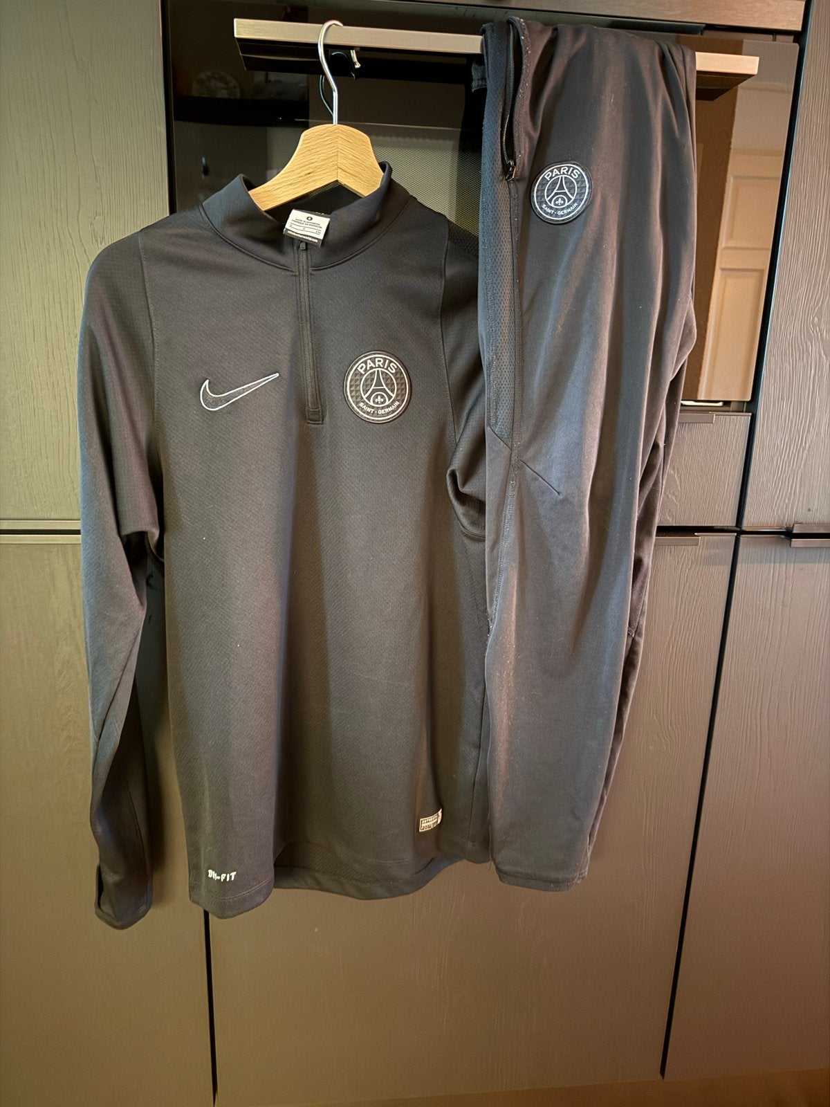 Nike PSG Trainingspak Zwart - Maat M, Maat 48/50 (M), Zwart, Ophalen of Verzenden, Zo goed als nieuw