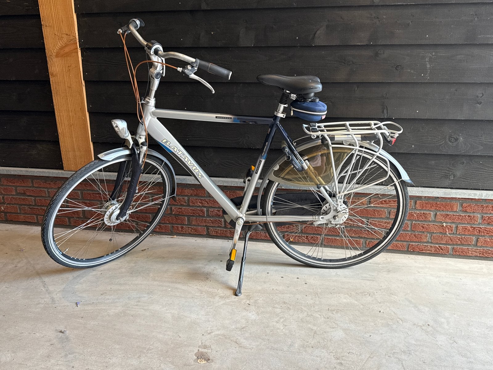 Batavus fiets, frame 57, gebruikt met gebruikerssporen, Ophalen, Gebruikt, Velgrem, Versnellingen