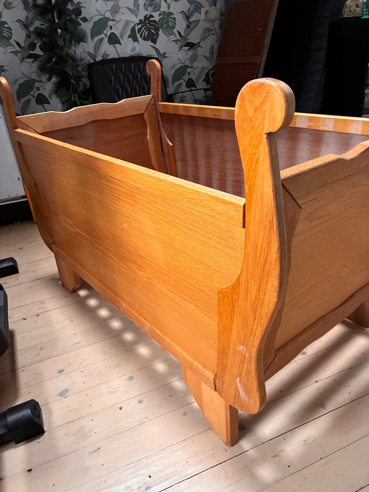 Eiken Houten ledikant/baby bed- Klassiek en Comfortabel, Ophalen, Gebruikt, Eenpersoons, Bruin