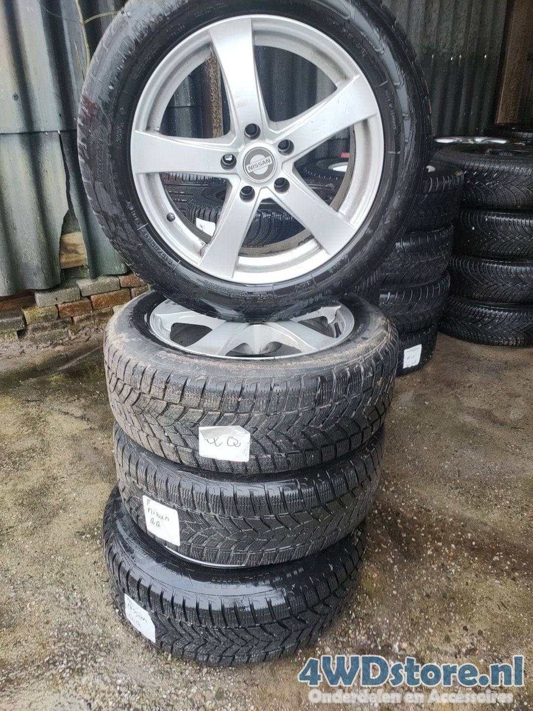 Nissan Qashqai Velgen + GoodYear Winterbanden M+S, -, -, Banden en Velgen, 17 inch