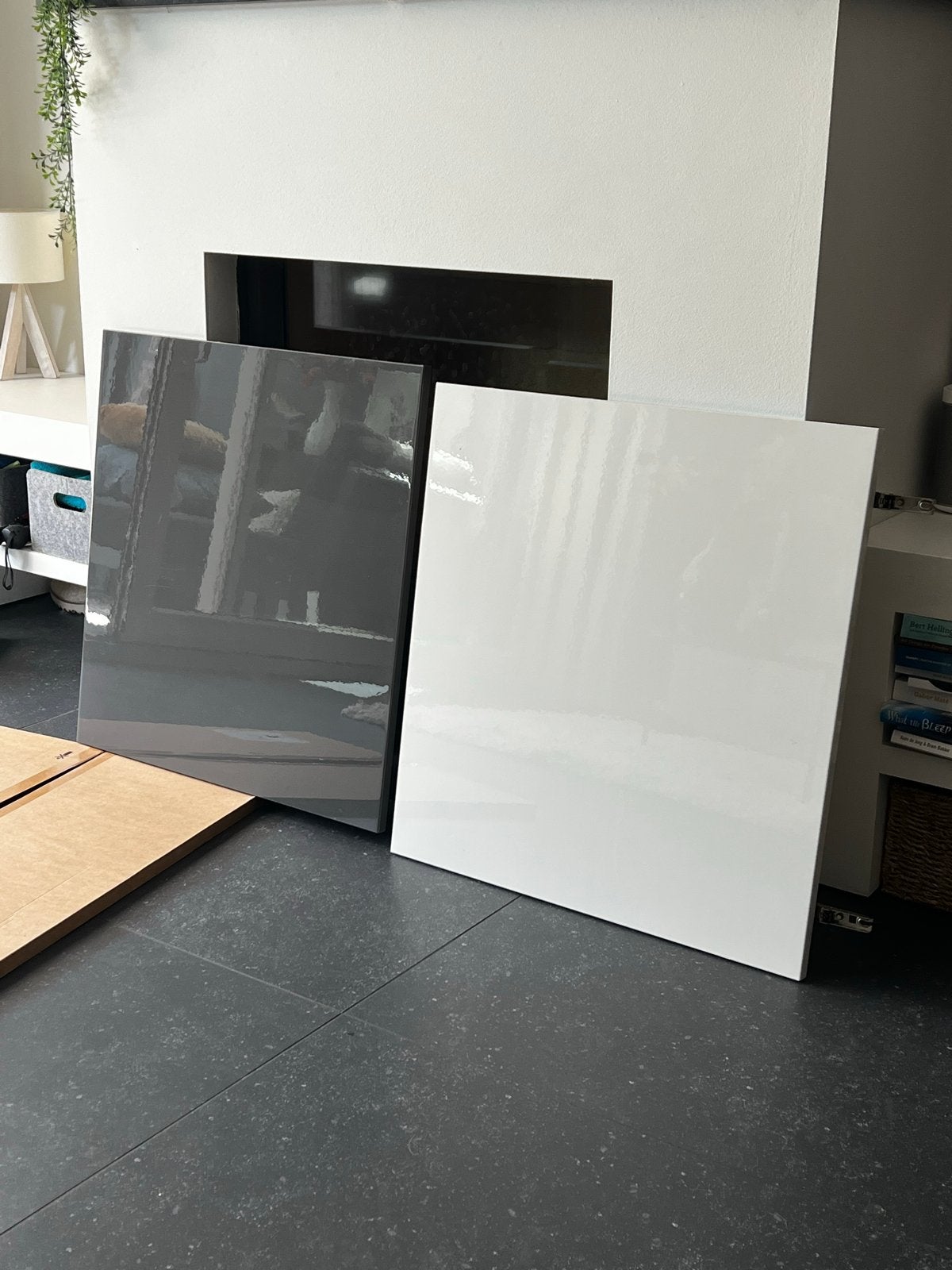 3 IKEA Besta deurtjes en afdekplaat (wit en grijs), Ophalen, Gebruikt