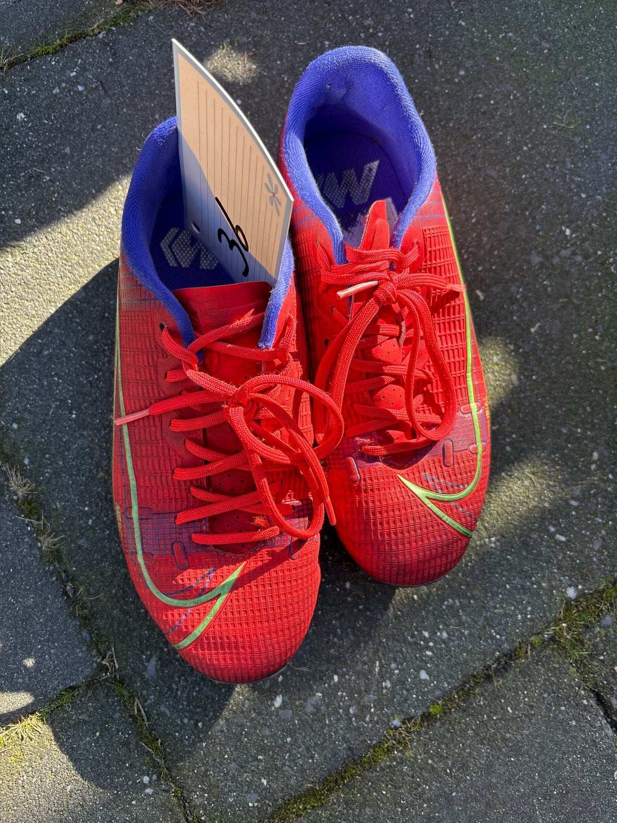 Nike Mercurial Voetbalschoenen - Maat 36, Ophalen of Verzenden, Zo goed als nieuw, Rood, Sportschoenen