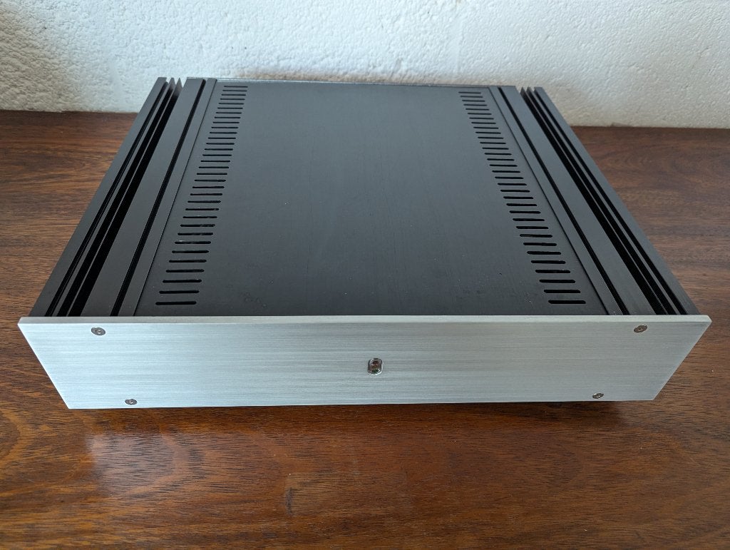 Mosfet eindversterker “Efficient Class A”, Ophalen, Zo goed als nieuw, 120 watt of meer, Overige merken