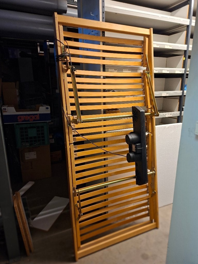 lattenbodem elektrisch 200 x 90  gebruikt € 20,- vado  Uden, Ophalen, N, 90 cm, Eenpersoons