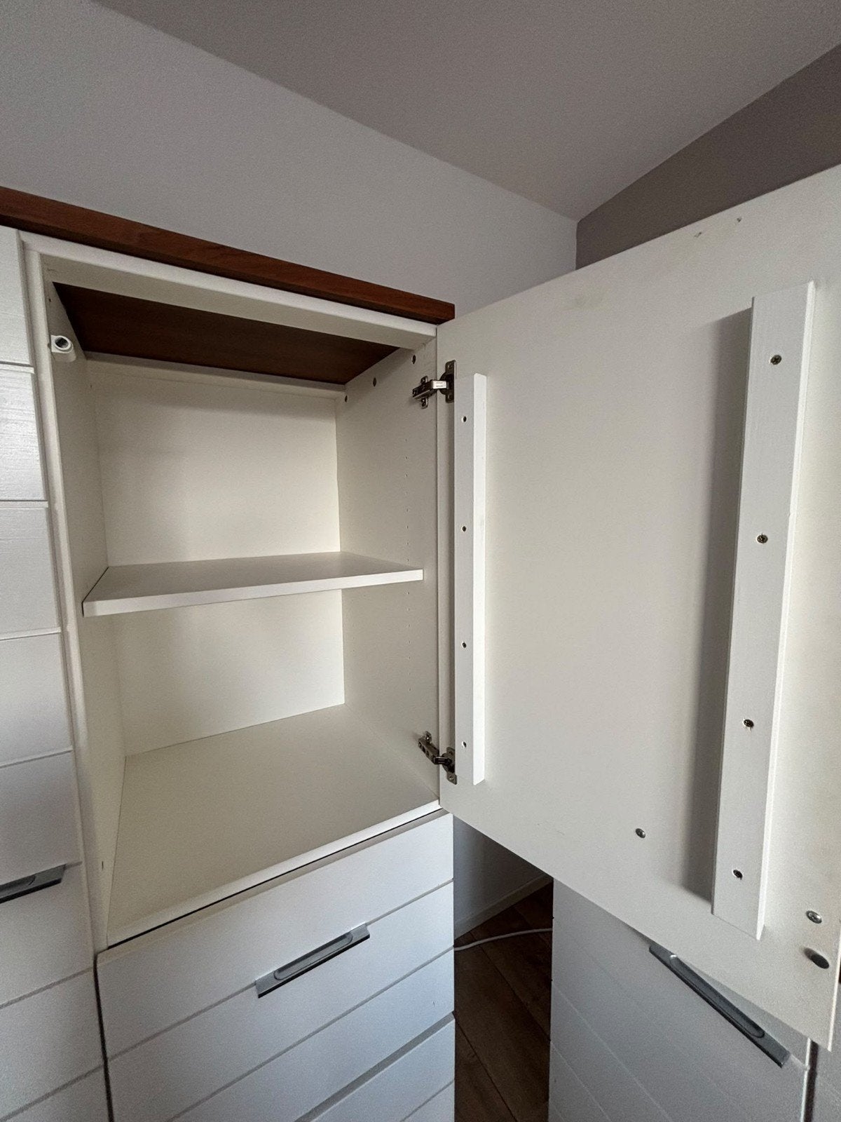 Foto 17 van Dressoir/Commode en Kledingkast - Wit